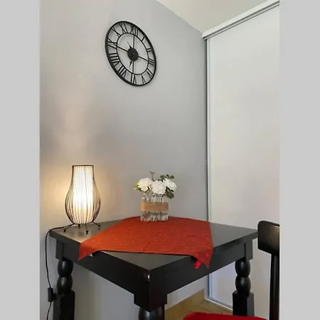 Appartement T2 ensoleillé. Terrasse et vaste jardin commun à Cauterets Extérieur photo