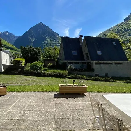 Appartement T2 ensoleillé. Terrasse et vaste jardin commun à Cauterets Extérieur photo